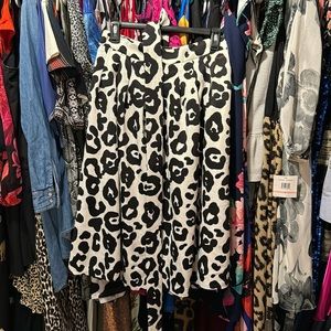 Talbots leopard print skirt with Ty size 6 petite